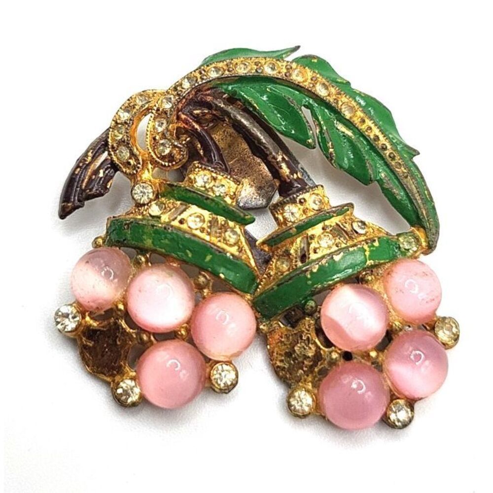 Antique Enamel Jelly Grape Scarf Clip 1.75in